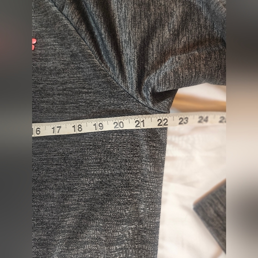 Russell Mens Gray & Red Long Sleeve Front Pocket Pullover Hoodie Size Med 38/40 - Picture 8 of 11